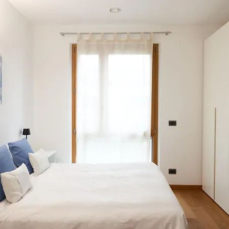 Experience Design Bed&show Bed & Breakfast 2*