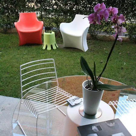 Bed & Breakfast Experience Design Bed&show 2*